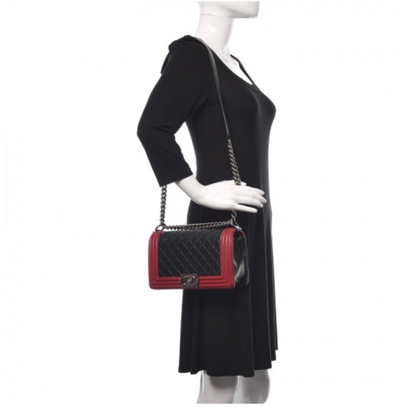 CHANEL Lambskin Quilted Medium Boy Flap - Picture 3 of 10